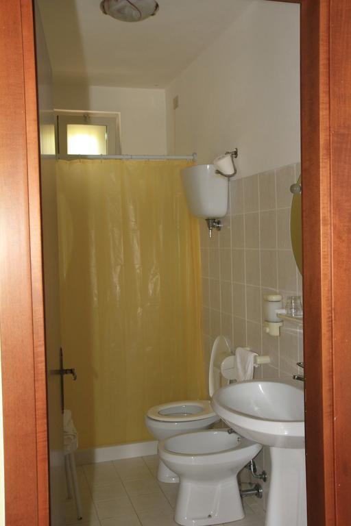 Hotel La Quiete Asís Habitación foto
